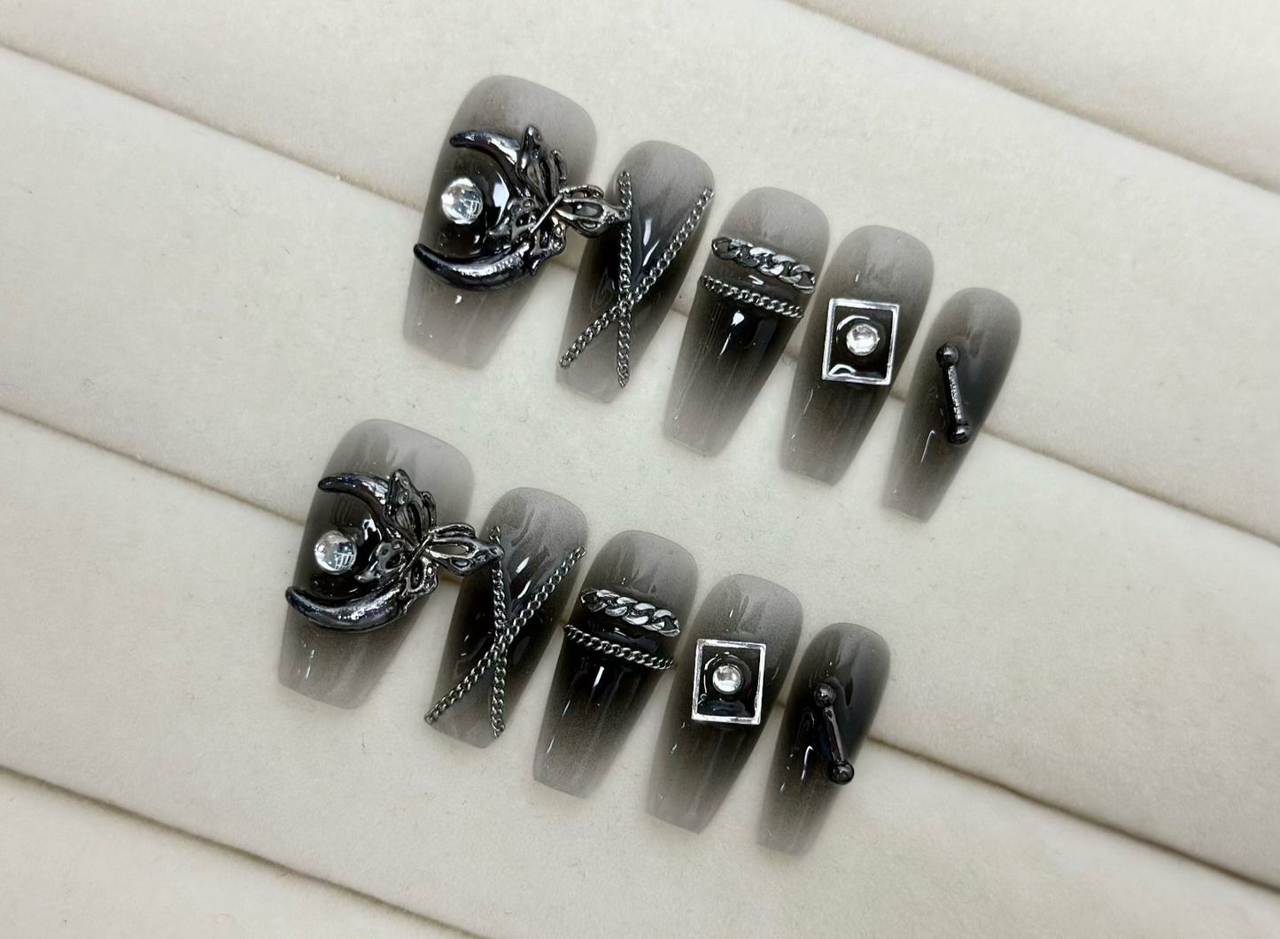 Chain Black Long